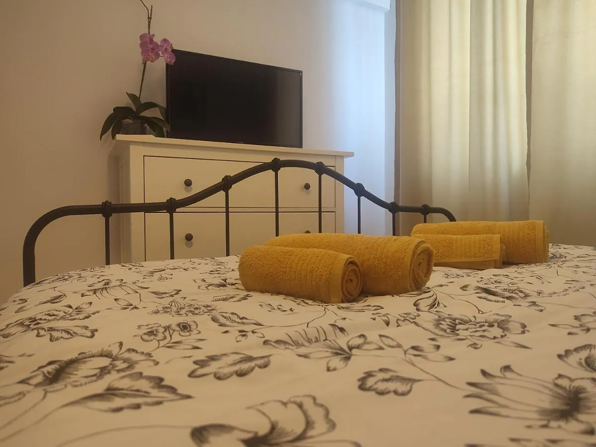 The Moon Residence Bucarest 0*,